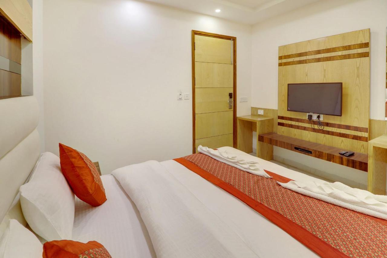 Hotel York Legacy -3 Minutes Walk From New Delhi Railway Station 'The 5 Star Ambience' Newly Built Nova Deli Exterior foto