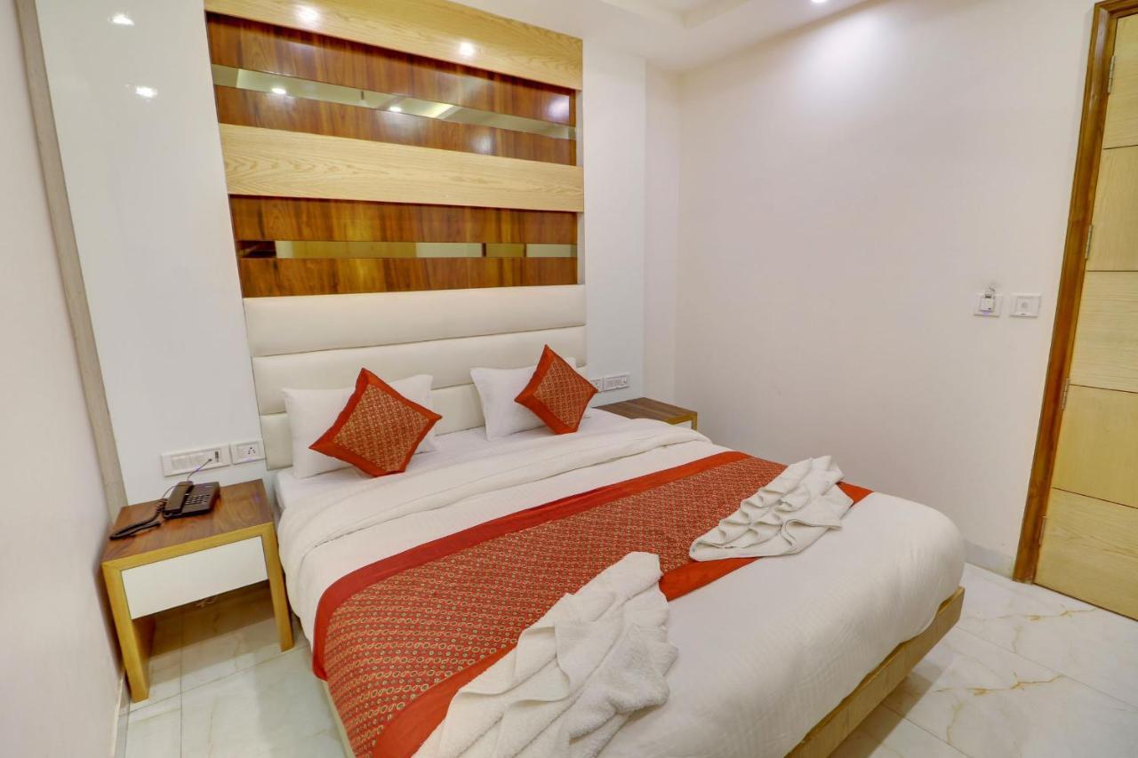 Hotel York Legacy -3 Minutes Walk From New Delhi Railway Station 'The 5 Star Ambience' Newly Built Nova Deli Exterior foto