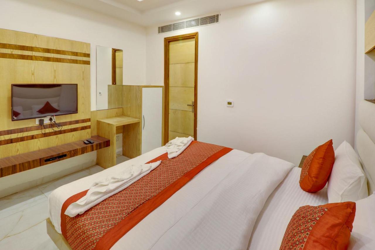 Hotel York Legacy -3 Minutes Walk From New Delhi Railway Station 'The 5 Star Ambience' Newly Built Nova Deli Exterior foto